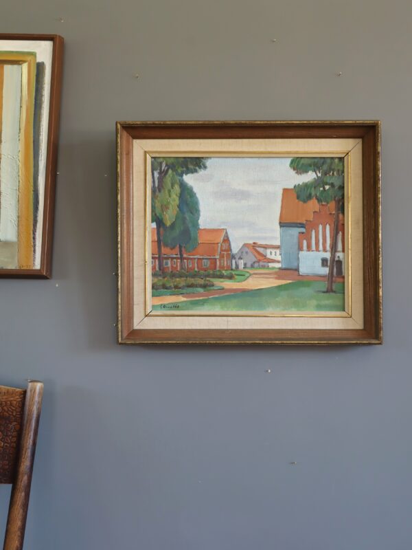 Red Roofs - Image 4