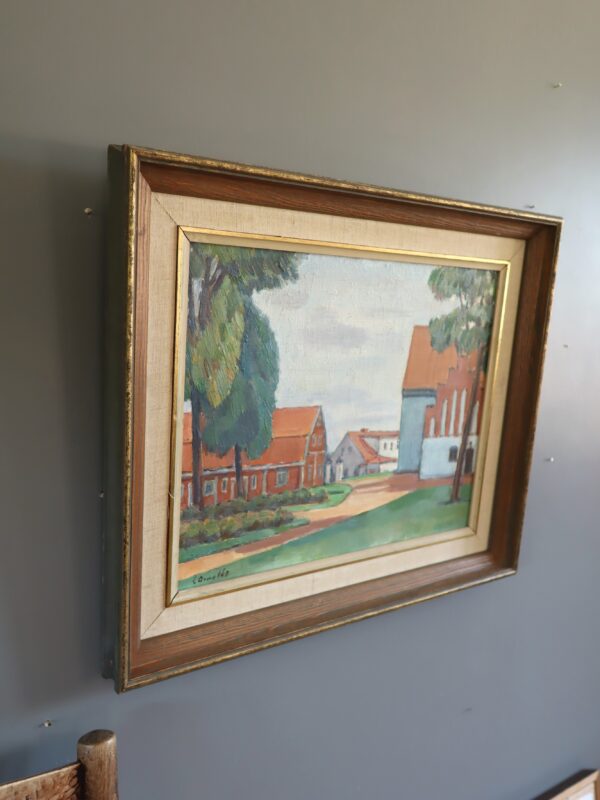 Red Roofs - Image 3