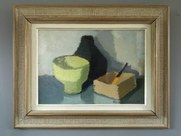 Objects in Conversation