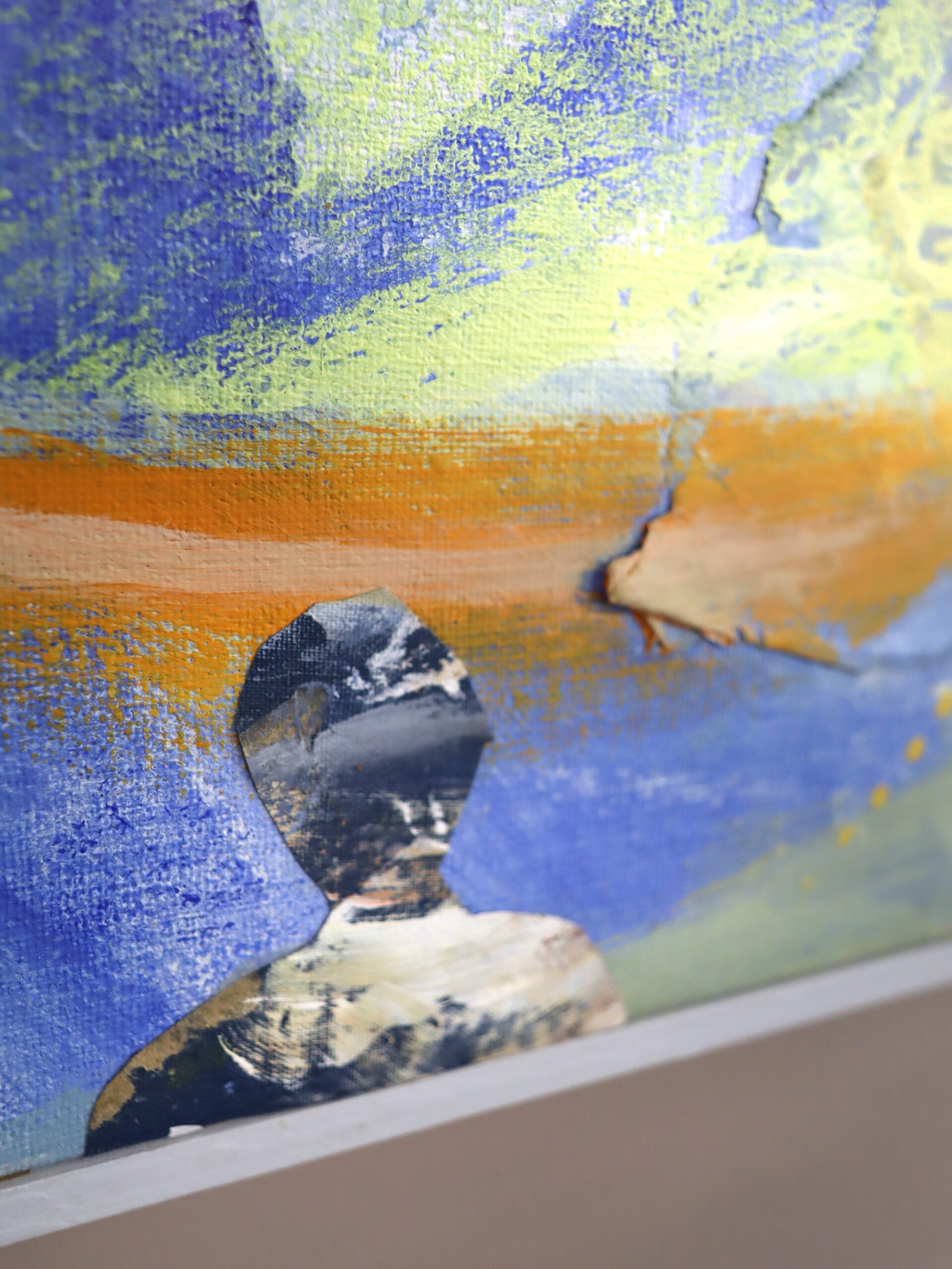 Between Two Worlds - Image 6
